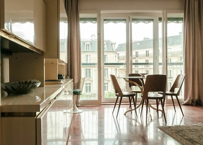 Pelican Stay - Apt Near Champs Elysees